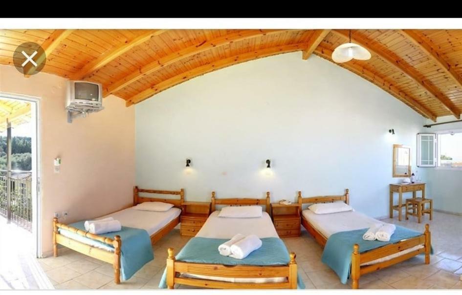 Apollo Hotel Kávos Екстериор снимка